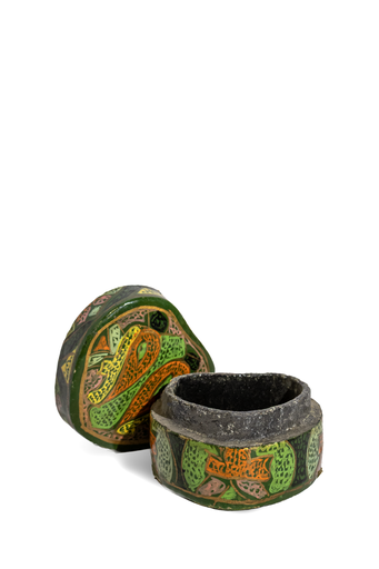 [PROD_0001674] Porcelain box signed PA